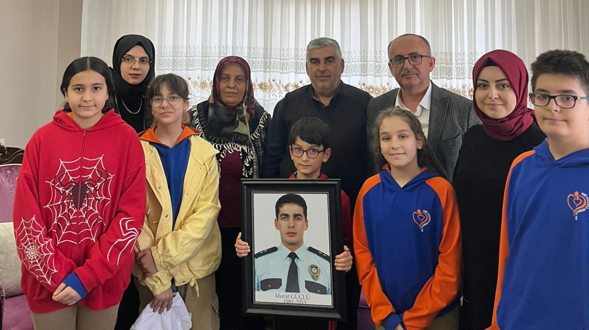 Şehit Komiser Murat Güçlü'nün Ailesine ziyarette bulunduk.